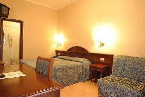 Hotel Varsavia Florence Ngoại thất bức ảnh